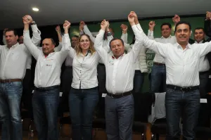 César Camacho pide mesura a militantes
