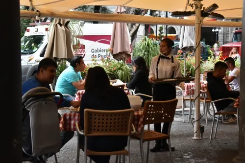 Evaluará el Gobierno del Estado ampliar horario en restaurantes y abrir los domingos: Barbosa 