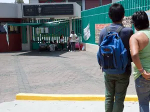 Inician huelga en prepas del DF