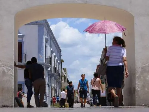 Urgen a tomar precauciones ante calor de hasta 45 grados