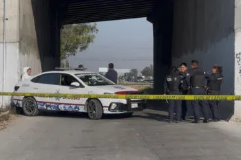 Hallan cuerpo emplayado bajo puente de Xonacatepec, en Puebla
