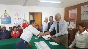 Entregan 3.2 mdp a productores de agrícolas poblanos