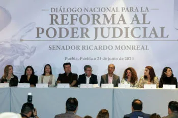 Ricardo Monreal anuncia foro en Puebla con ministros de la Corte 