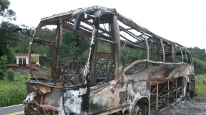 Aumenta a 24 la cifra de muertos tras accidente en Jalpan