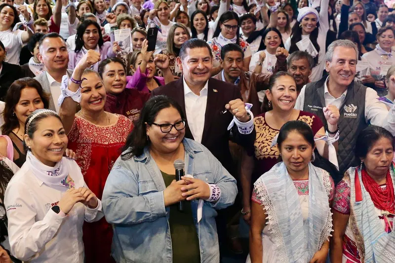 gob-pue-mujeres-tejedoras-de-la-patria