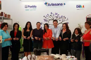 Fortalece Liliana Ortiz a mujeres emprendedoras con Tienda Artesana