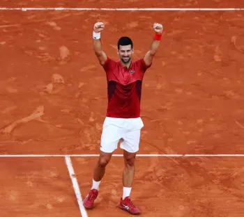 Novak Djokovic avanza a Cuartos de Final de Roland Garros
