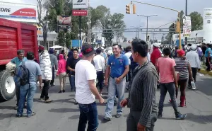 Empresarios piden que gobierno frene ambulantes en Texmelucan