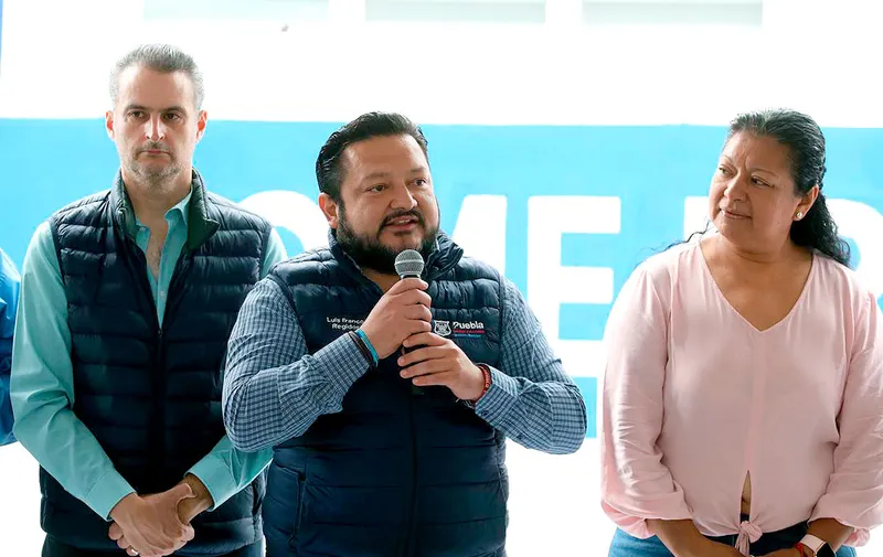ayuntamiento-rehabilitacion-complejo-acuatico-municipal-del-sur
