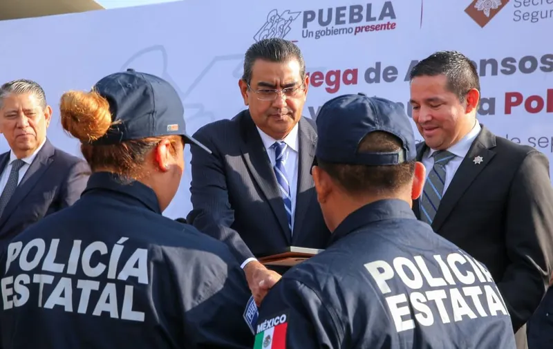 gobierno-estimulos-ascensos-policia-estatal
