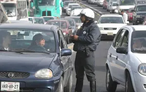 Políticos y policías, los más corruptos de México