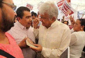 López Zavala, el nuevo pejezombie