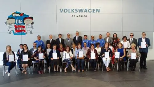 Volkswagen entrega donativos a 18 instituciones de asistencia a la niñez