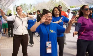 Voluntariado Contraloría reúne cobertores para zonas vulnerables de Puebla