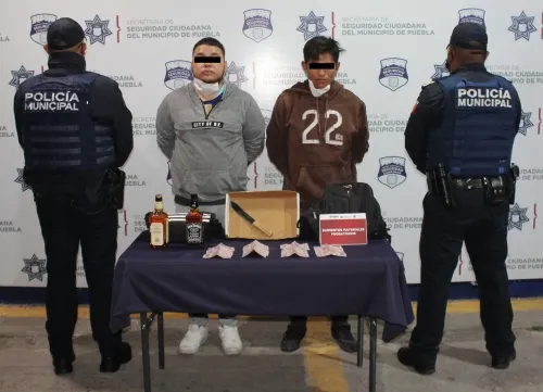 Reportó policía municipal de Puebla la detención de dos asaltantes de tiendas OXXO