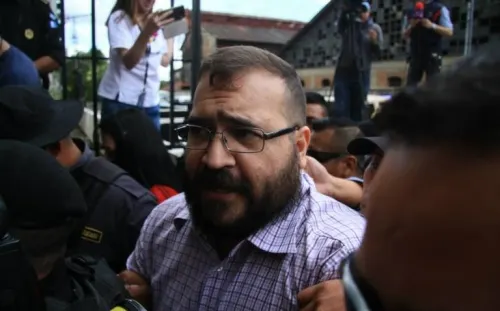 Suspenden sentencia de nueve años contra Javier Duarte