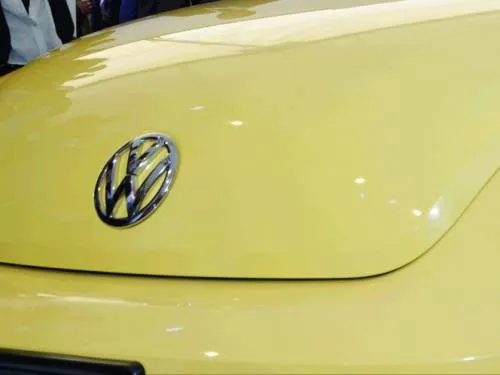 Profeco emite alerta por fallas en autos de Volkswagen