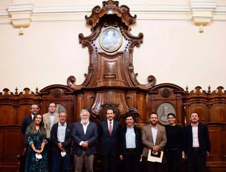 Foto: Twitter @A_Encinas_R