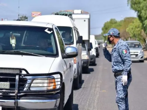 Con retenes sanitarios buscan disminuir movilidad en Hidalgo
