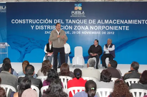 Inaugura RMV tanque de almacenamiento y distribución de agua potable en Zacatlán
