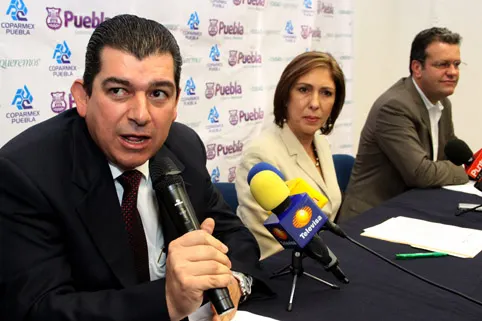 Mujeres ocupan 45 por ciento de participación económica