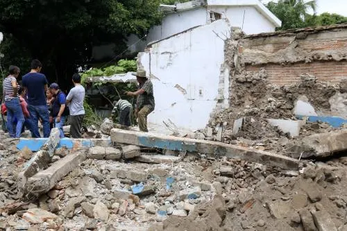 Sin fecha la entrega de tarjetas Bansefi para la reconstrucción de 28 mil viviendas