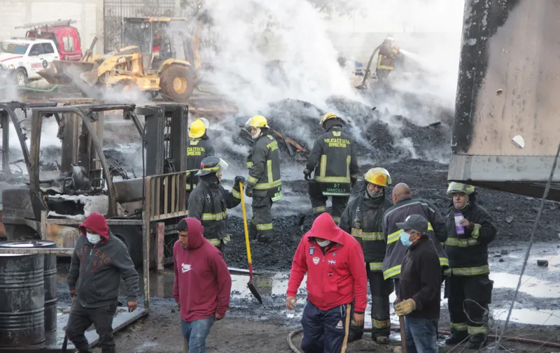 Incendio en bodega de tarimas de madera