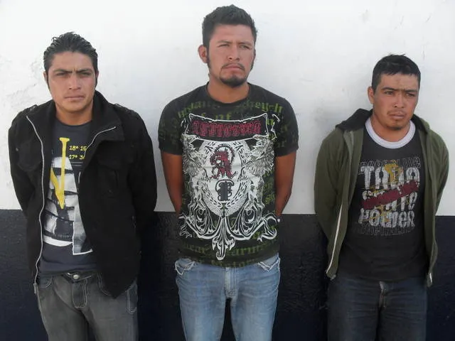 Los sorprendieron en una azotea y se dijeron trabajadores