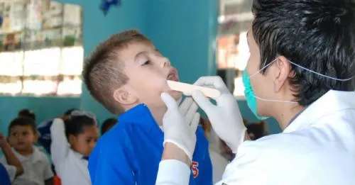 Lleva Comuna servicios de salud, jurídicos y trámites a familias de Guadalupe H.
