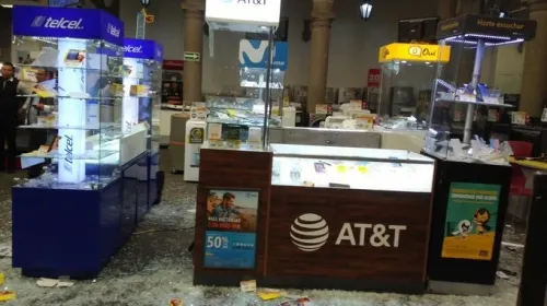 Dos personas heridas, saldo de asalto en tienda departamental en el CH