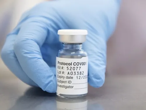 Gran Bretaña pide a regulador evaluar vacuna de AstraZeneca