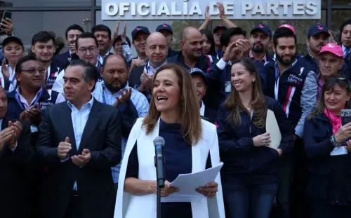 Margarita Zavala acude al INE para solicitar registro de México Libre