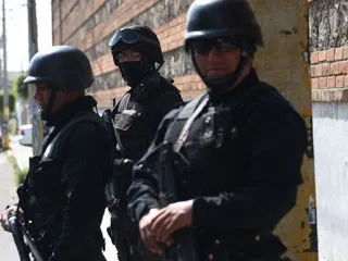 Aseguran ministeriales en Ajalpan a sujetos acusados de robo
