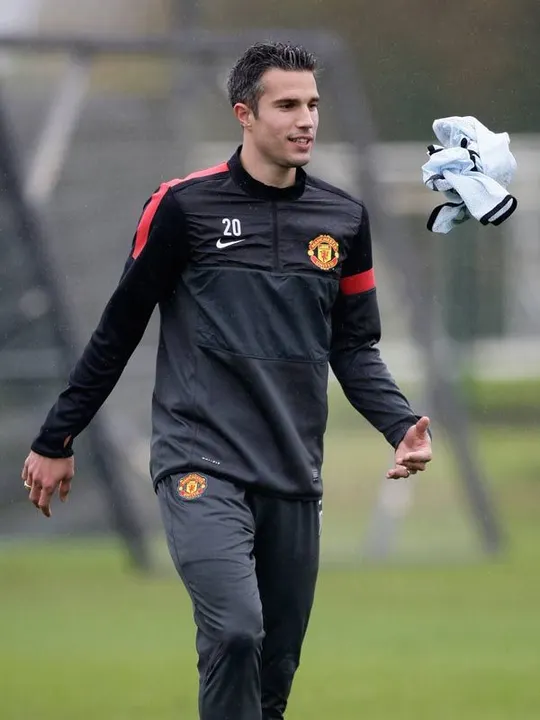 Van Persie recibe al Arsenal en Old Trafford