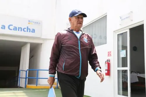 El Puebla se queda sin director técnico, Enrique Meza está fuera