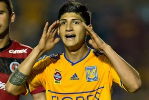 Fichaje de Alan Pulido con Chivas cuesta 22 mdd