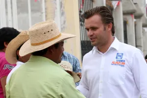 Fortaleceremos los servicios en San Miguel Espejo: Xabier Albizuri