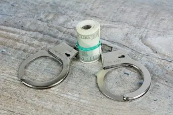 Vinculados a proceso por extorsión en un negocio de Coronango
