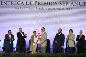 Puebla supera la pobreza; vincula educación con sector productivo: SEP