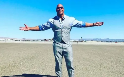 “La Roca” Johnson llega al futbol americano y compra la liga XFL por 15 mdd