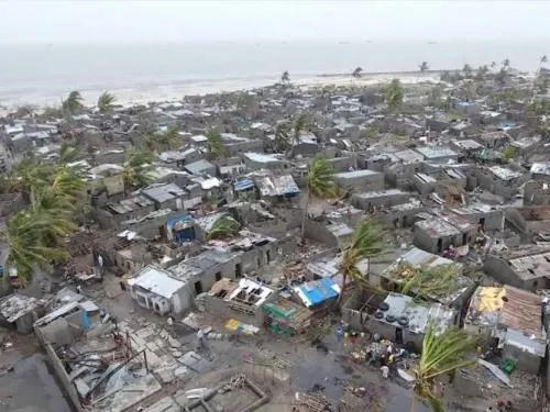 Al menos 400 muertos en sureste de África por ciclón