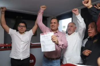 Se registra Alejandro Carvajal como aspirante a precandidato de Morena para la alcaldía de Puebla