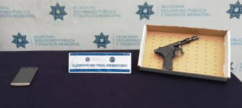 Detienen Fuerzas Municipales de Puebla a menor de edad por robo a transeúnte