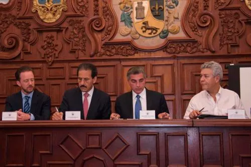 BUAP e Infonavit crean una red sobre estudios de vivienda