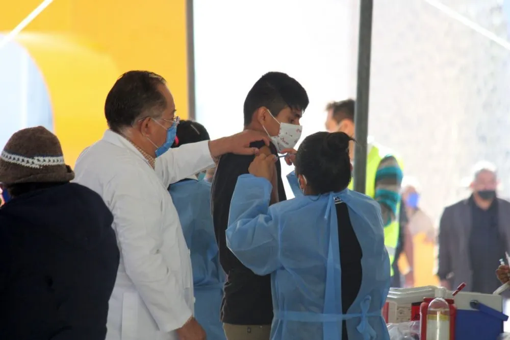 Vacunación menores COVID