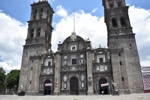 Para ingresar a los templos deben respetar las medidas de higiene: Arquidiócesis de Puebla