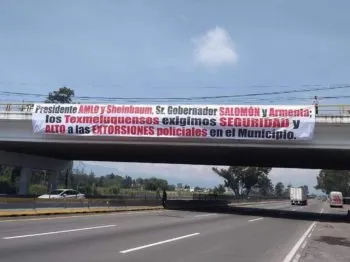 Pobladores de Texmelucan protestan en la autopista México-Puebla ante la creciente inseguridad