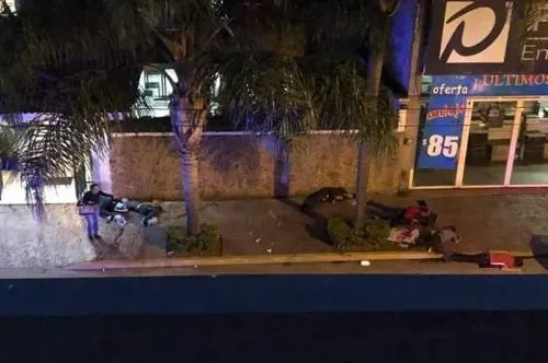 Ejecutan a siete personas afuera de una funeraria  en Uruapan, Michoacán