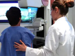 Cáncer provoca 8.8 millones de muertes al año: OMS