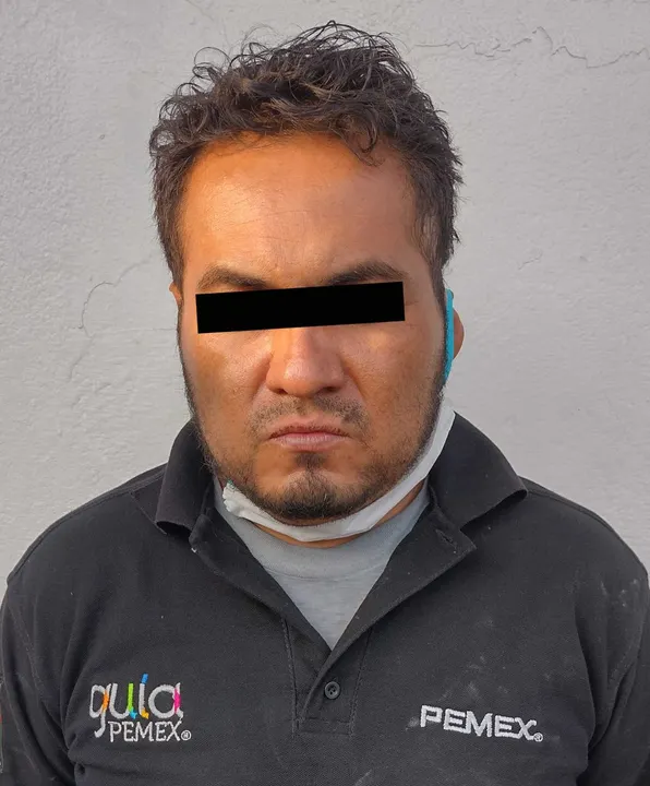 Policía municipal detuvo a dos hombres por robo a gasolinera